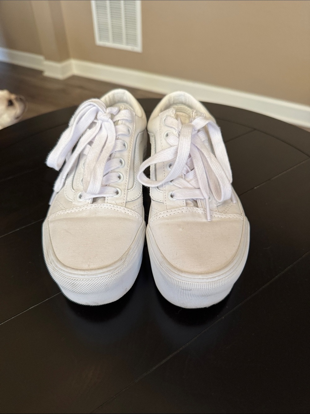Vans White Platform Sneakers Women’s Size 7 Like New